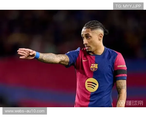 原巴萨名将拉菲尼亚宣布退役，曾效力国米巴黎等队