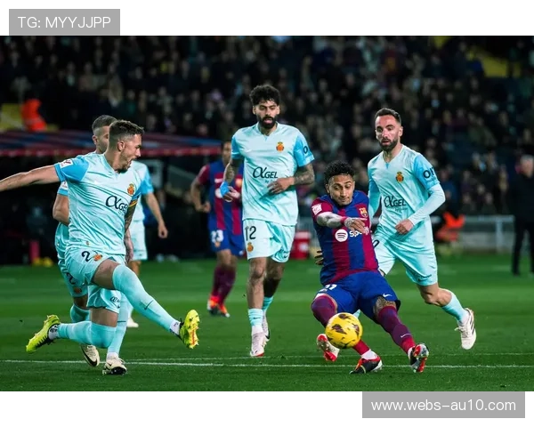 巴萨3-0完胜马略卡,18岁新星贝尔纳尔斩获一线队首球 巴萨3-0完胜马略卡,18岁新星贝尔纳尔斩获一线队首球